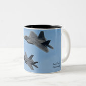 F-35 en F-22 Vuurjet Tweekleurige Koffiemok (Voorkant rechts)