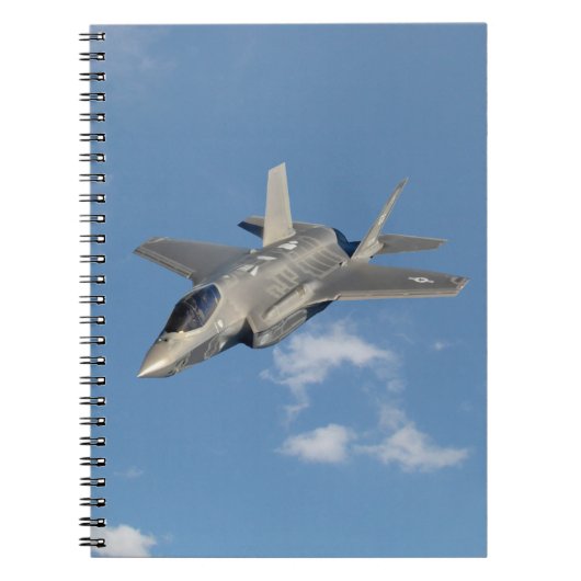F-35 Lightning II Panther Jet Fighter in Sky Notitieboek (Voorkant)
