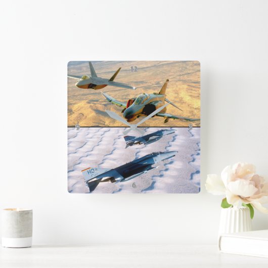 F-4 FANTOM VIERKANTE KLOK (Huis)