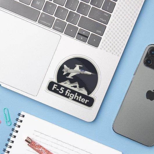 F-5 Licht Vliegtuig Sticker (Laptop met iPhone)