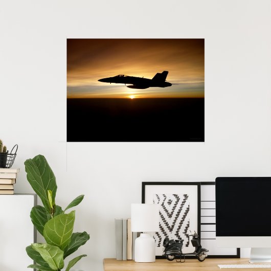 F/A-18C bij zonsondergang Poster (Thuiskantoor)