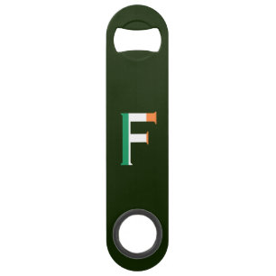 F Monogram overlay op Ierse vlag bot Speed Flessenopener