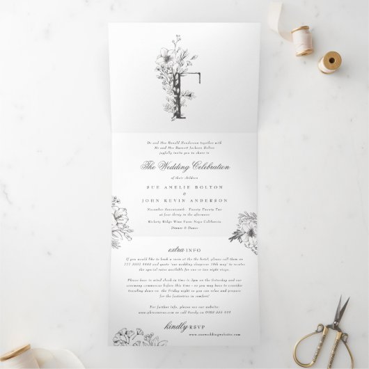 'F' Monogram prachtig geborsteld Floral Wedding Drieluik Uitnodiging (Binnen)