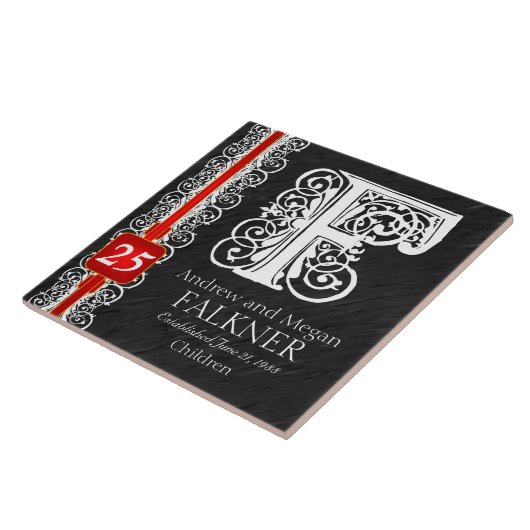 F Monogram "White Lace on Black" Jubileum Tegel Tegeltje (Zijkant)