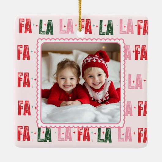 Fa La La Gepersonaliseerde Kerstfoto Keramisch Ornament (Achterkant)