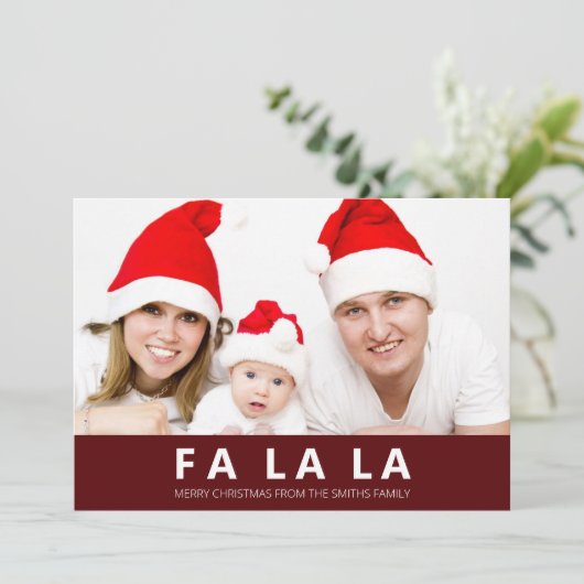 Fa la La Red Moderne Kerstfoto Feestdagenkaart (Staand voorkant)