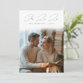 Fa La La Script Cozy Bookish Koppel Kerstkaart (Staand voorkant)