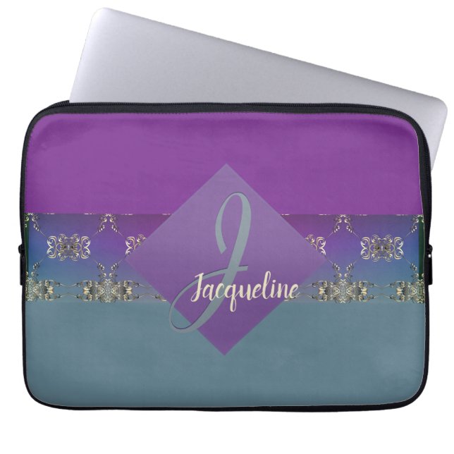 Fabergè-achtige Paars-blauwe gradiënt Monogram Laptop Sleeve (Voorkant)