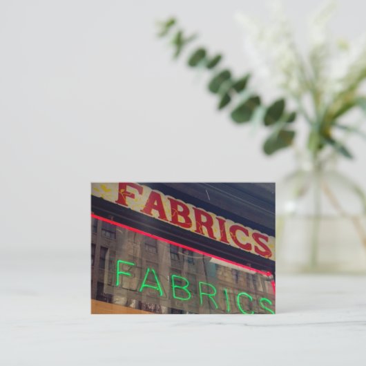 Fabric Store Neon Sign Costume Mode Designer Visitekaartje (Staand voorkant)