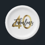 Fabulous 40th | Modern Elegant Chic Gold Birthday Papieren Bordje<br><div class="desc">Viel je prachtige kerkfeest op 40e verjaardag met deze moderne,  elegante cocktailparty borden met penseelhandschrift en faux goud/zwart design. Deel van het "Fabulous 40th" collectie.</div>