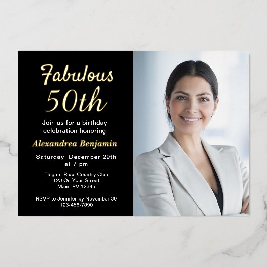 Fabulous 50th Birthday Photo Black Gold Folie Uitnodiging (Voorkant)