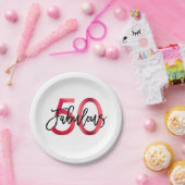 Fabulous 50th | Modern Elegant Chic Red Birthday Papieren Bordje (Feest)