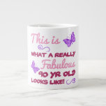 Fabulous 90th Birthday Grote Koffiekop<br><div class="desc">Een stijlvol en schattig ontwerp met een zwarte en levendige kleur zorgt voor een geweldig verjaardagsgeschenk voor vrouwen.</div>