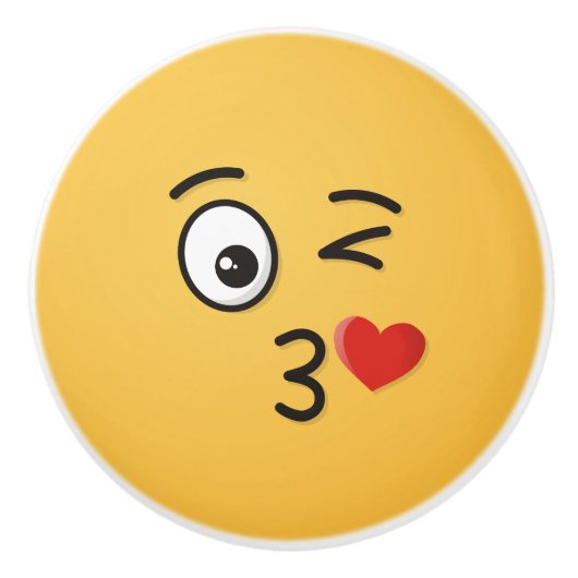 Face Throting a Kiss Keramische Knop (Voorkant)
