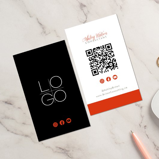 Facebook YouTube Social Media QR Code installeren Visitekaartje