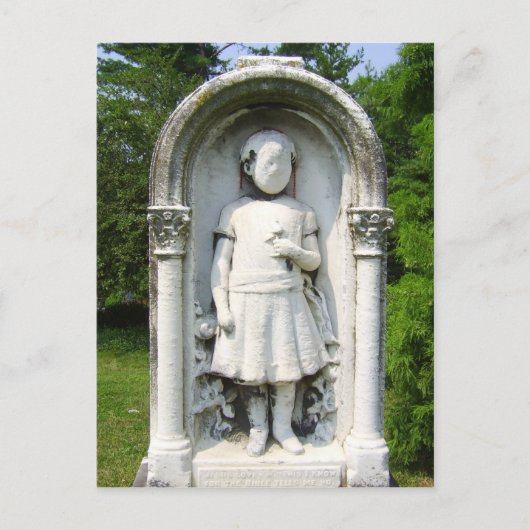 Faceloos onder de velden van het dode briefkaart (Voorkant)