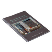 "FADED BEAUTY OF RUSTIC OUD GEBOUW" NOTITIEBOEK (Rechterzijde)