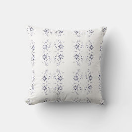 Faded Blue and White Floral Pattern Kussen