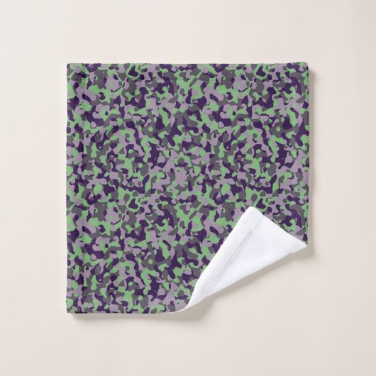 faded green and violet camo abstract bad handdoek (Wasdoekje)