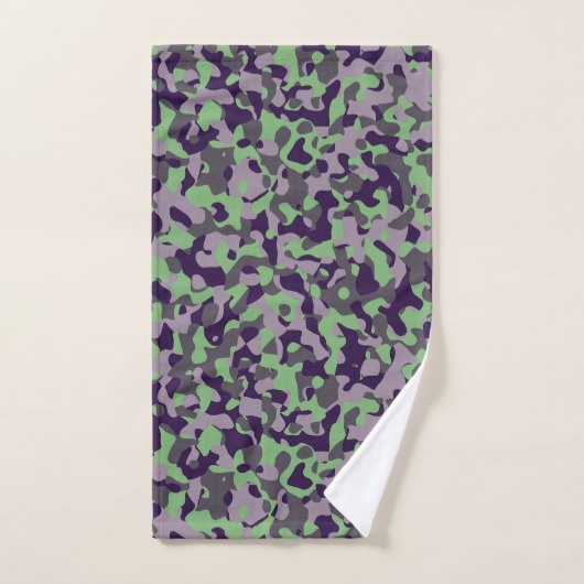faded green and violet camo abstract bad handdoek (Handdoek)