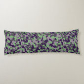 faded green and violet camo abstract lichaamskussen (Achterkant)