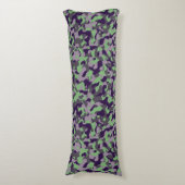 faded green and violet camo abstract lichaamskussen (Voorkant Verticaal)