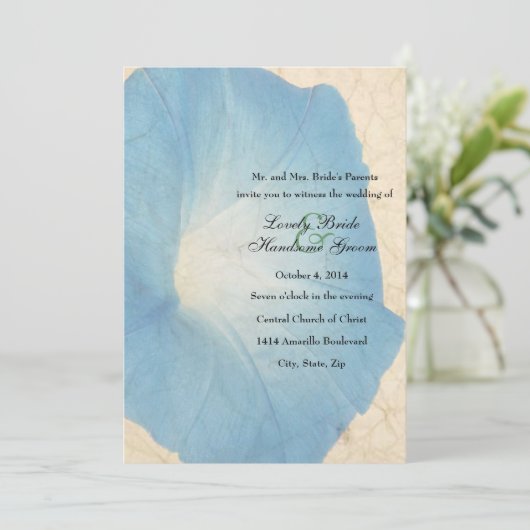 Faded Morning Glory Parchment Wedding Invitation Kaart (Staand voorkant)