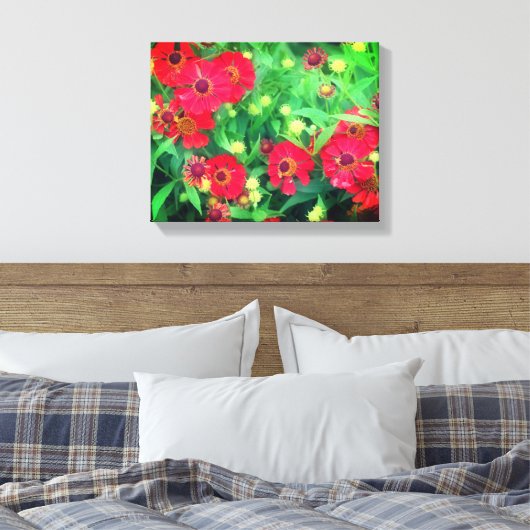 Fading Red Zinnia Flowers Canvas Afdruk (Insitu (Slaapkamer))