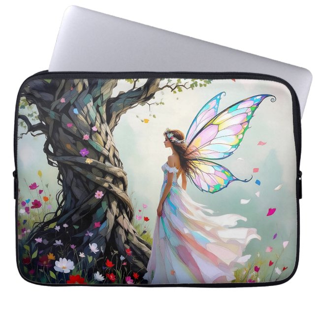 Fairy and Magical Vine Wrapped Tree Laptop Sleeve (Voorkant)