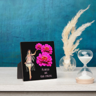 Fairy en roze Zinnias Inspirerend Fotoplaat