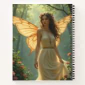 Fairy in een witte jurk in het bos notitieboek (Achterkant)