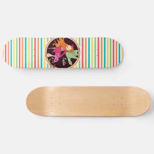 Fairy op heldere regenboogstrepen skateboard (Horizontaal)