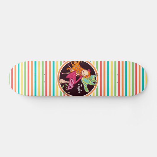 Fairy op heldere regenboogstrepen skateboard (Horizontaal)