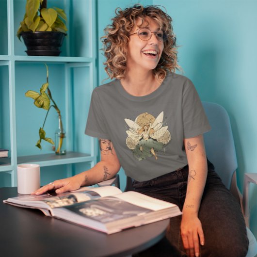 Fairy vliegt in de lucht t-shirt