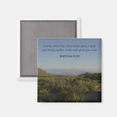 Faith Desert Collection – Matteüs 11:28 Magneet (Voorkant / Achterkant)