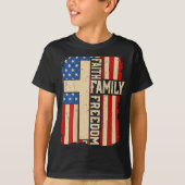 Faith Family Dom God Country Patriotic Christian O T-shirt (Voorkant)