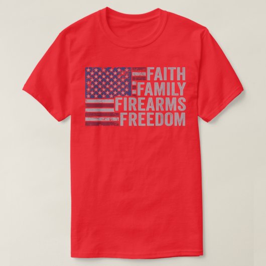 Faith Family Firearms FreedomPro God Guns 4th of J T-shirt (Design voorkant)