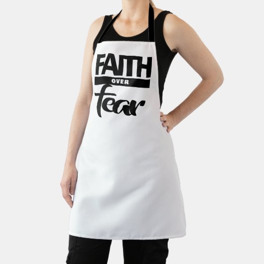 Faith Over Fea Schort (Insitu)