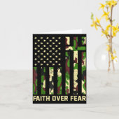 Faith Over Fear Christian Americn Flag Camouflage  Kaart (Gele Bloem)