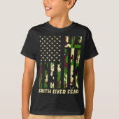 Faith Over Fear Christian Americn Flag Camouflage  T-shirt (Voorkant)