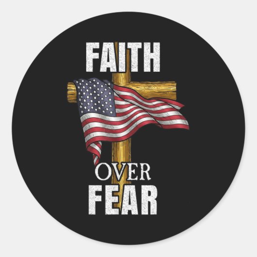 Faith Over Fear Christian Cross American Flag Tee Ronde Sticker (Voorkant)