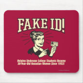 Fake ID: Onderage College Hawaiian Muismat (Voorkant)