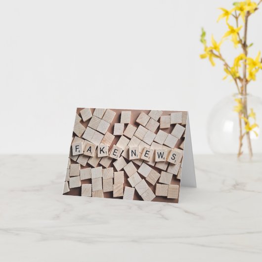 Fake News Funny Birthday Card Kaart (Gele Bloem)