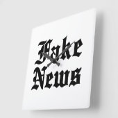 Fake News Vierkante Klok (Hoek)