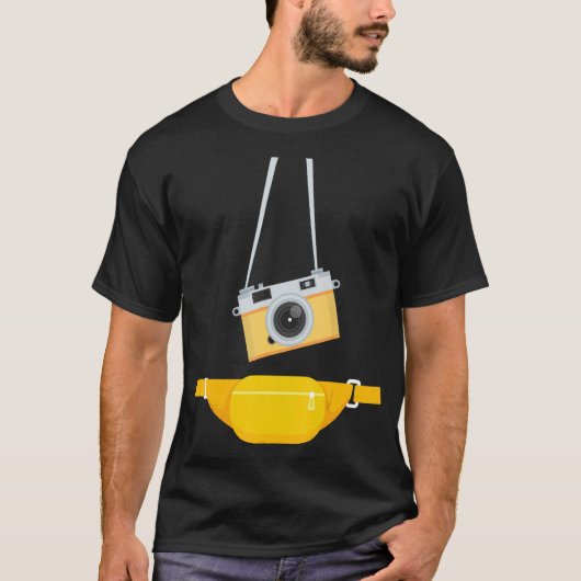 Fake Tourist Photographer Strap Hanging Camera & W T-shirt (Voorkant)