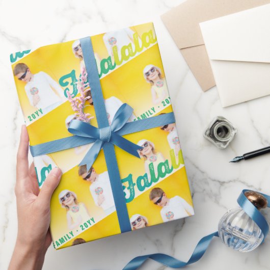 Falalala Green Ombre Script Holiday Multi Foto Cadeaupapier (Geschenken)