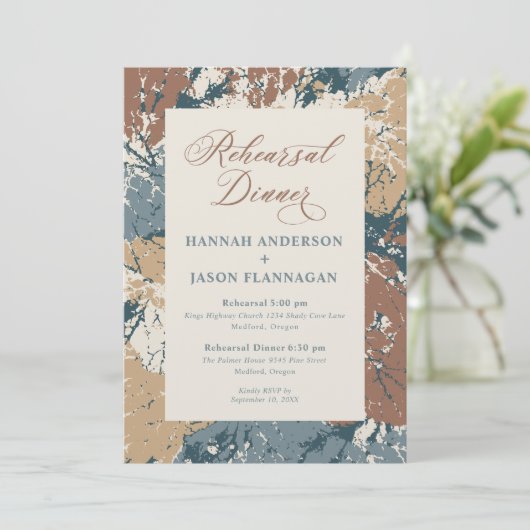 Fall Colors Cinnamon Rehearsal Dinner Kaart (Staand voorkant)