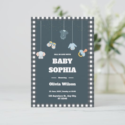 Fall in Love Clothesline Baby Shower Uitnodiging (Staand voorkant)