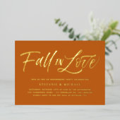 Fall In Love Lettering Oranje Uitnodiging Trouwfee (Staand Voorkant)