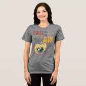 Fall Is in The Air Raccoon Autumn Tri-Blend Shirt (Voorkant volledig)